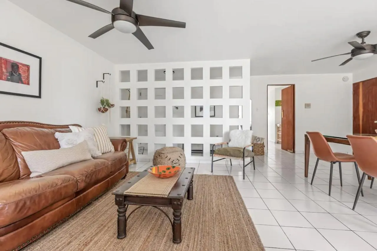 サンジョアン2 Bed, 2 Bath Condado Beach Apt With Parking Aptsアパートメント プエルトリコ